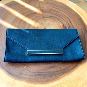 👛💘Ann Taylor Black Leather Clutch NWT 💘👛